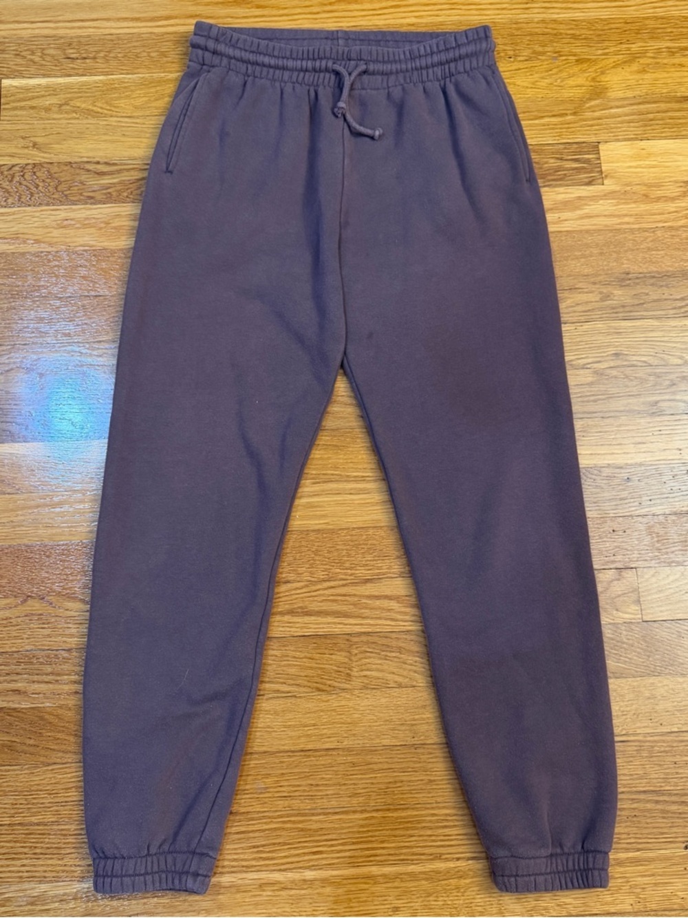 Aritzia Tna Sweatpants Brown (Purple-ish) - Size Medium *Spot Flaw